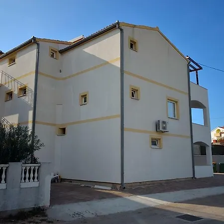 Apartment Bilic *